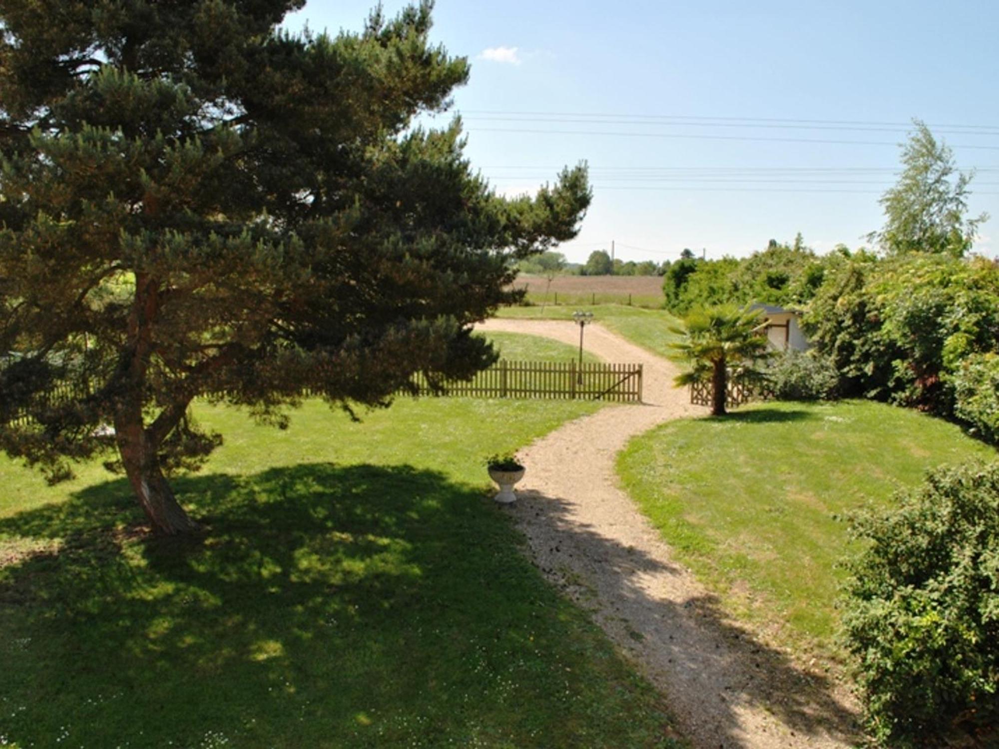 Gite De Charme Pres Des Chateaux De La Loire Avec Jardin, Terrasse Et Equipements Pour Familles - Fr-1-381-359 Azay-sur-Cher Dış mekan fotoğraf